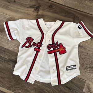 Toddler/baby 18 MONTH braves jersey. White. Never worn.